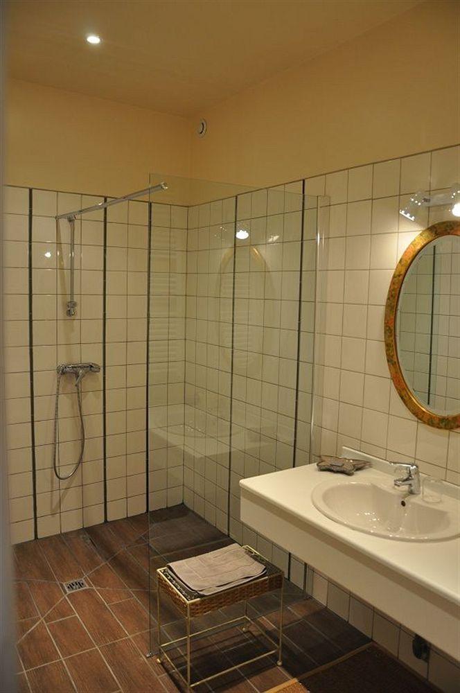Les Pierres D'Aurele Chambres D'Hotes Saint Georges sur Cher Bagian luar foto