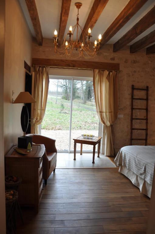 Les Pierres D'Aurele Chambres D'Hotes Saint Georges sur Cher Ruang foto